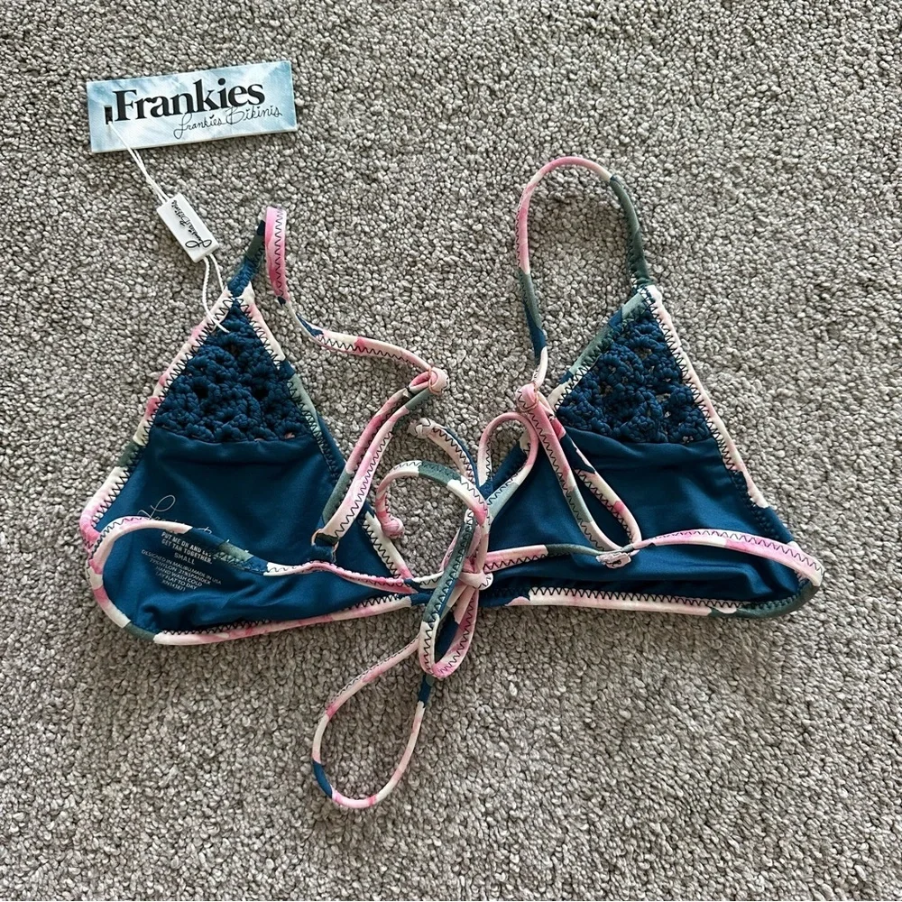 Frankie's Bikini Pink Peony Tanner‎ Top Size Small